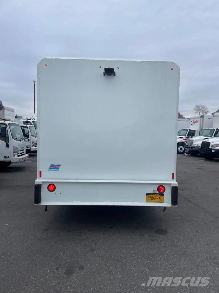 International 4300 Грузовики для доставки напитков