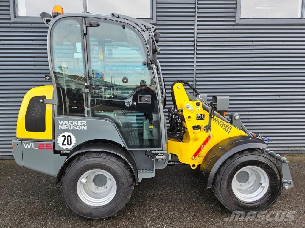 Wacker Neuson WL 25 Фронтальные погрузчики