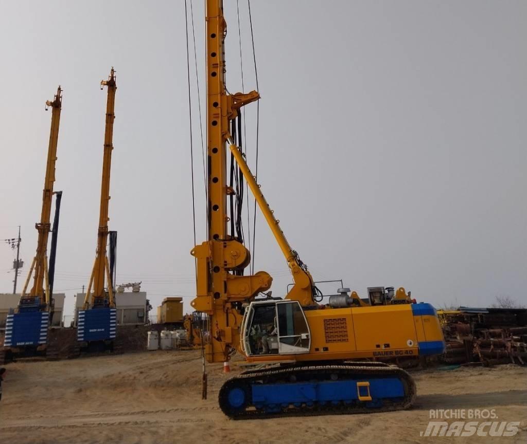Bauer BC 40 Гусеничные буровые установки