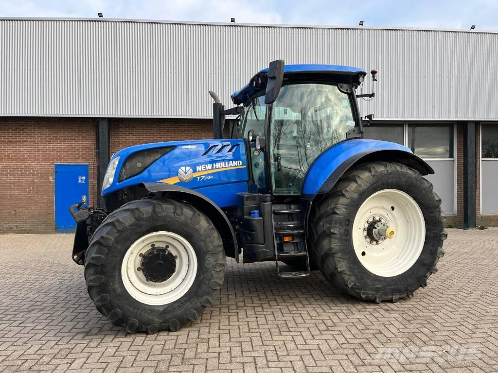 New Holland T 7.230 Трактора