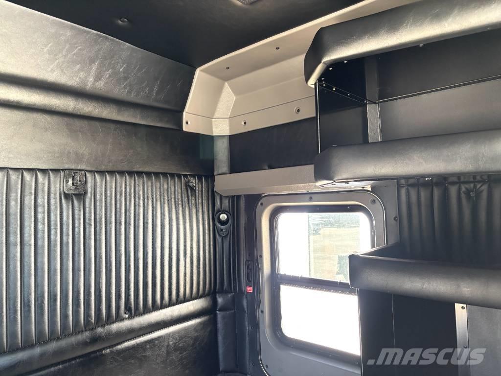 Kenworth W 900 Седельные тягачи