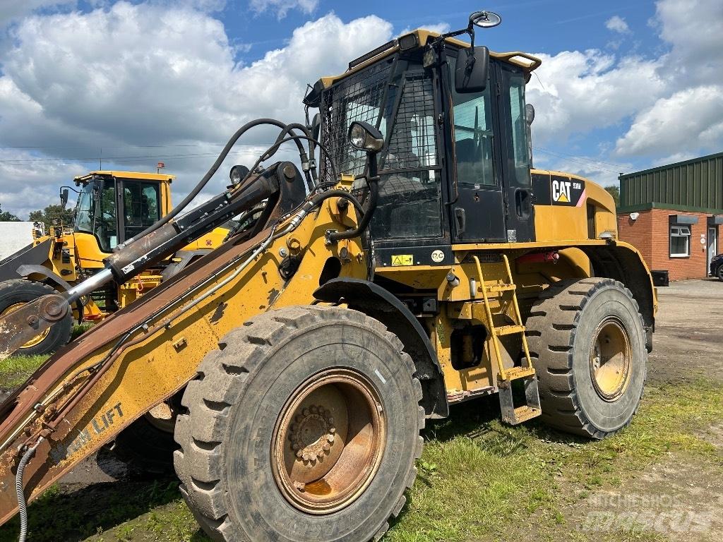 CAT 930H Фронтальные погрузчики