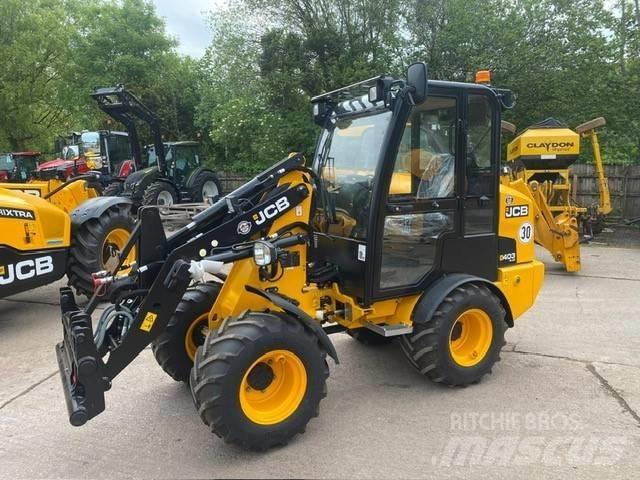 JCB 403 PLUS Сельскохозяйственные телескопические погрузчики