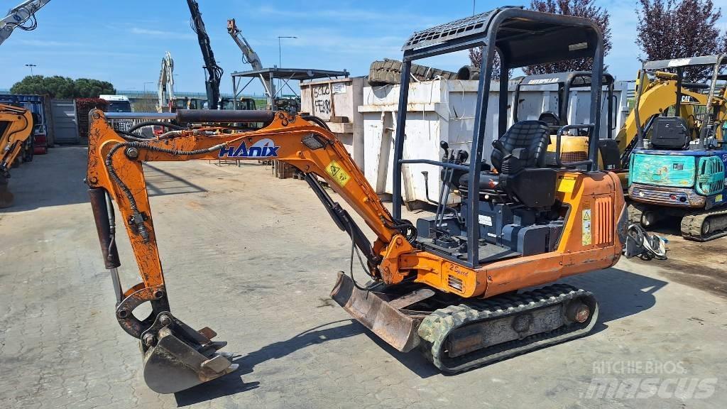 Hanix H15B-2 Мини-экскаваторы