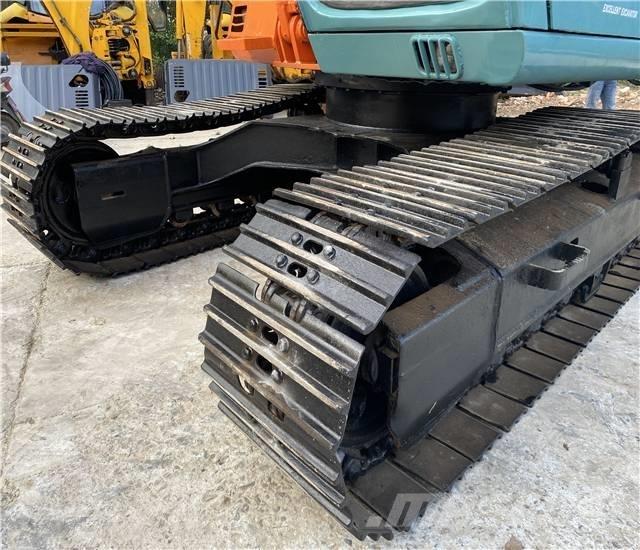 Hitachi EX120 Гусеничные экскаваторы
