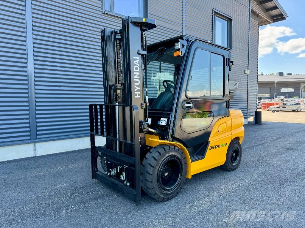 Hyundai 35DN-9V Дизельные погрузчики