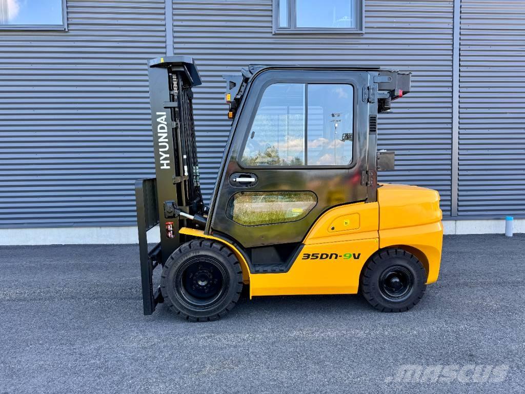 Hyundai 35DN-9V Дизельные погрузчики