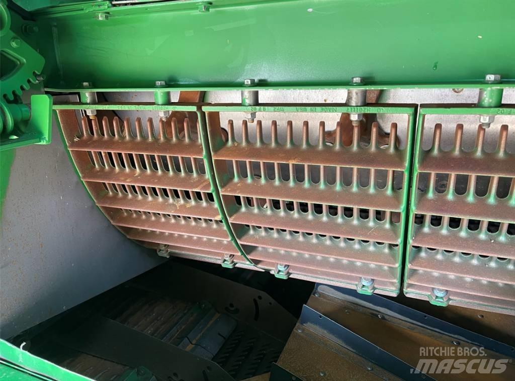 John Deere S 680 Зерноуборочные комбайны