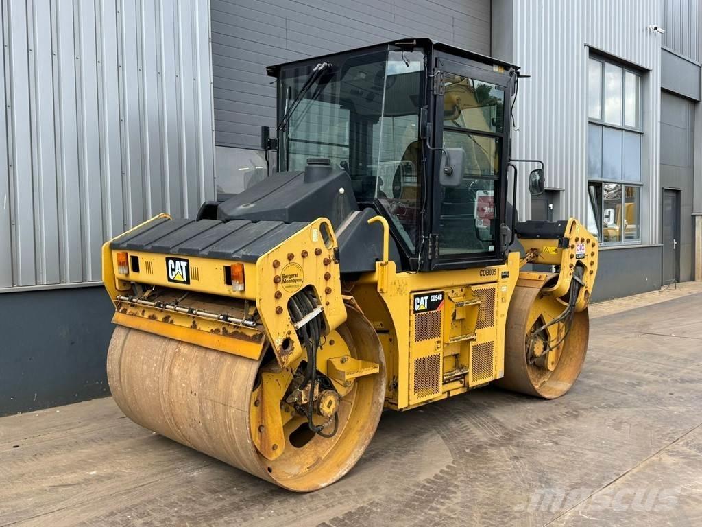 CAT CD54B Катки тротуарные