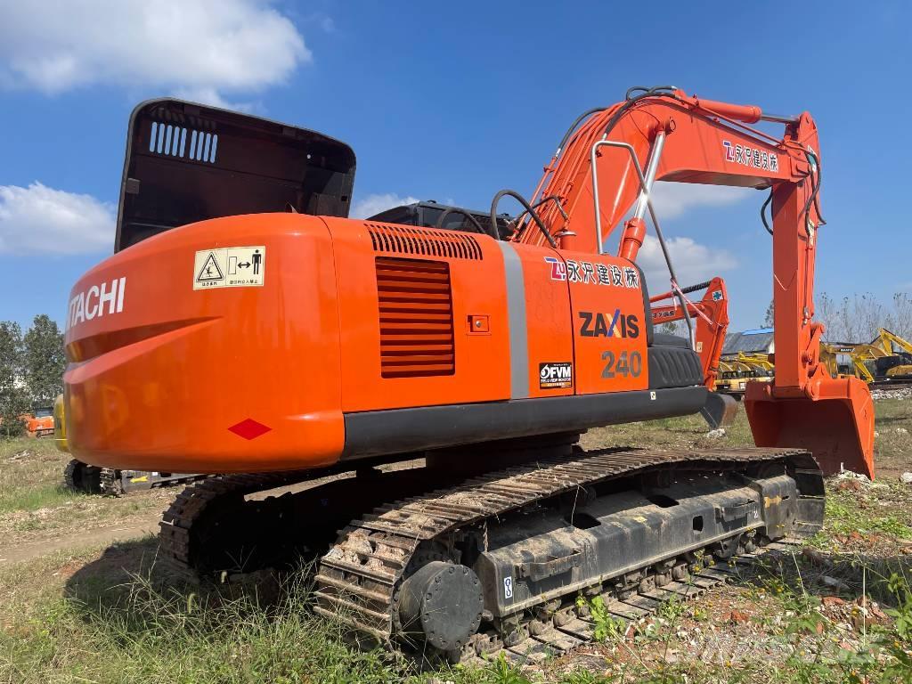 Hitachi ZX 240 Гусеничные экскаваторы