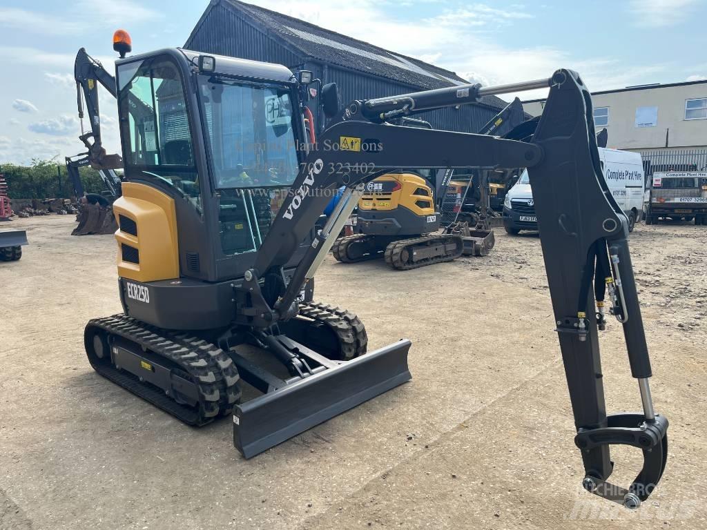 Volvo ECR 25 D Мини-экскаваторы