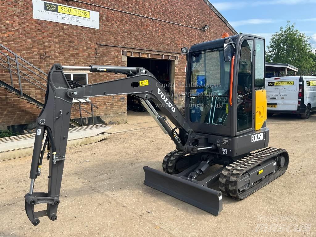 Volvo ECR 25 D Мини-экскаваторы