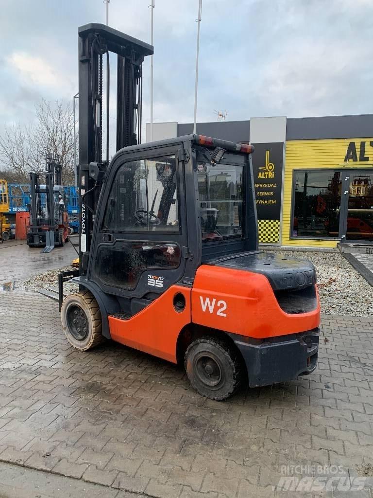 Toyota 52-8 FD JF 35 Дизельные погрузчики