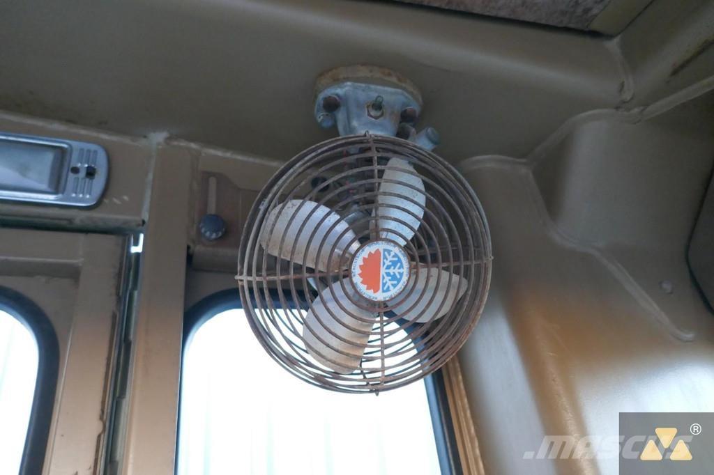 CAT 130G Ex-army Грейдеры