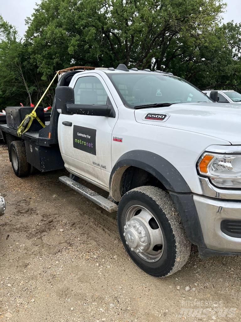 RAM 5500 Грузовики-платформы/боковая разгрузка
