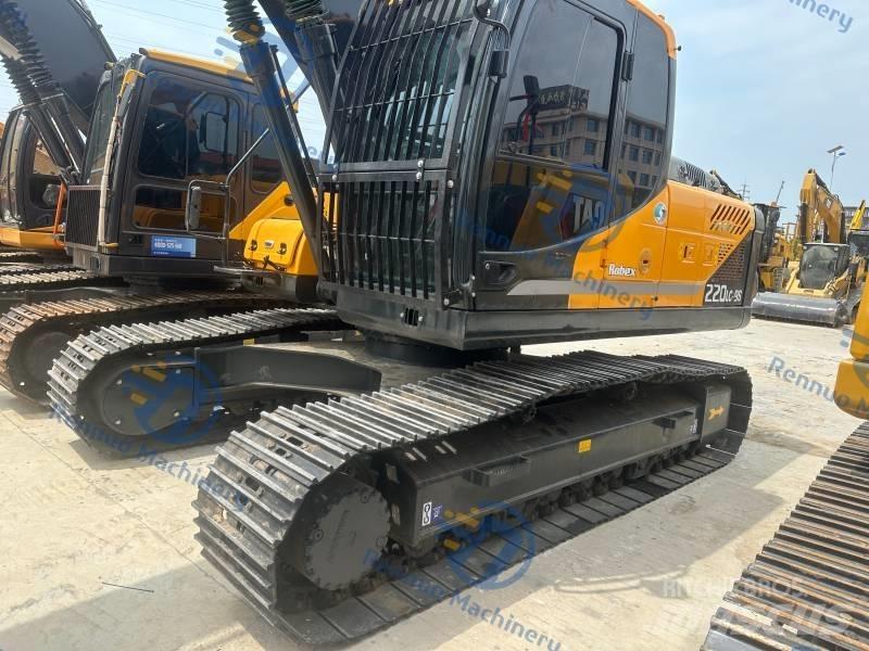 Hyundai R220LC-9S Гусеничные экскаваторы