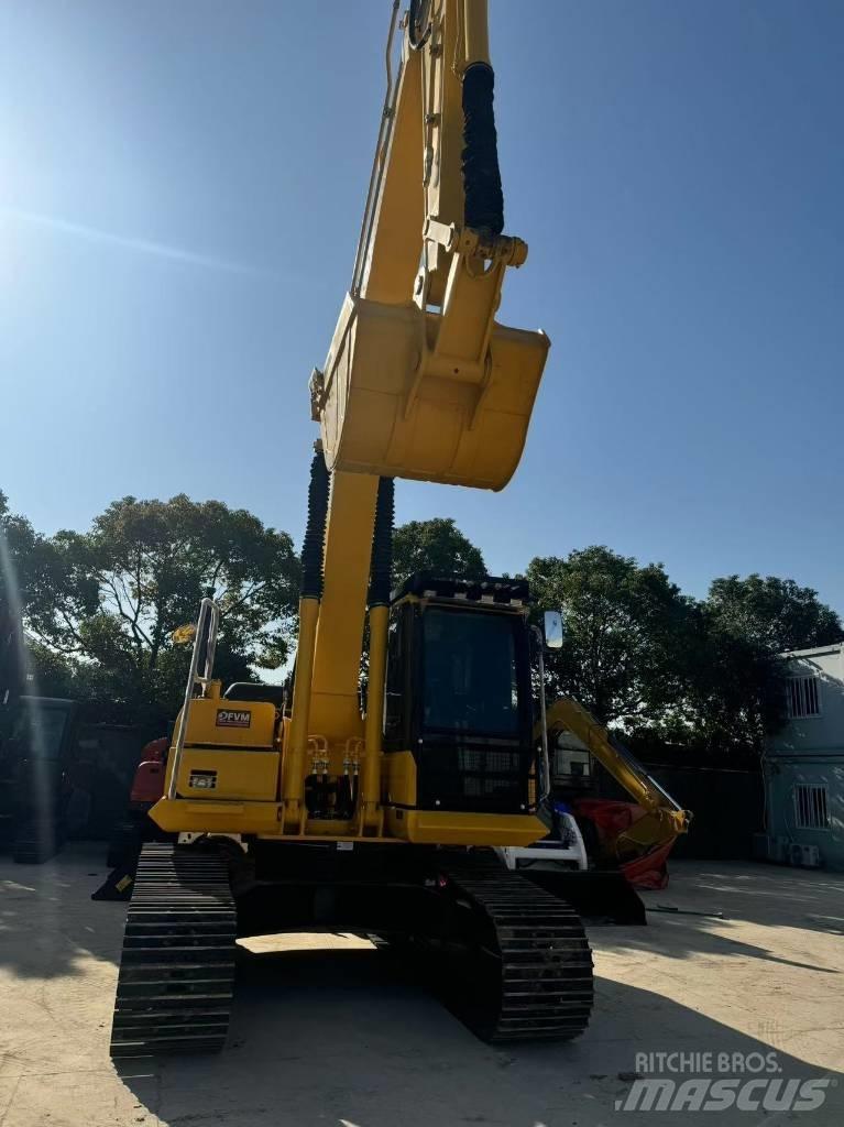 Komatsu PC 200-8 Гусеничные экскаваторы