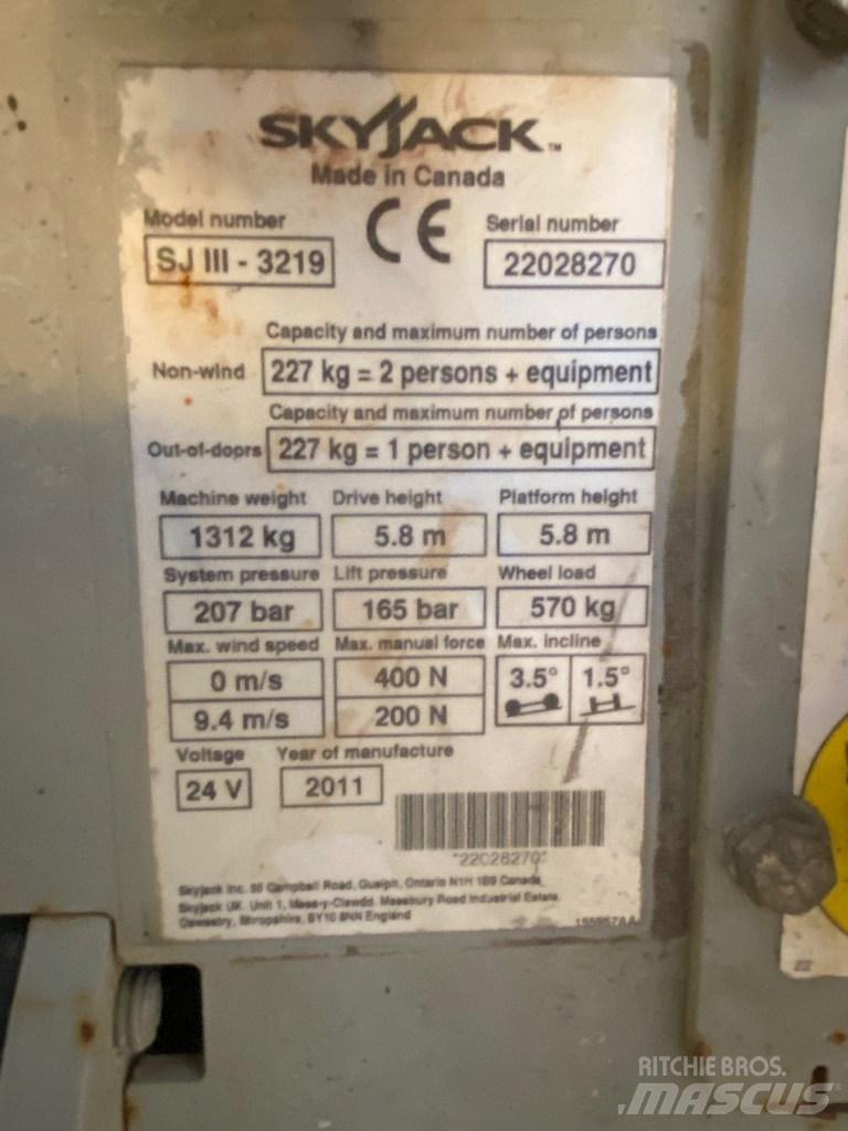 SkyJack SJ 3219 Ножничные подъемники