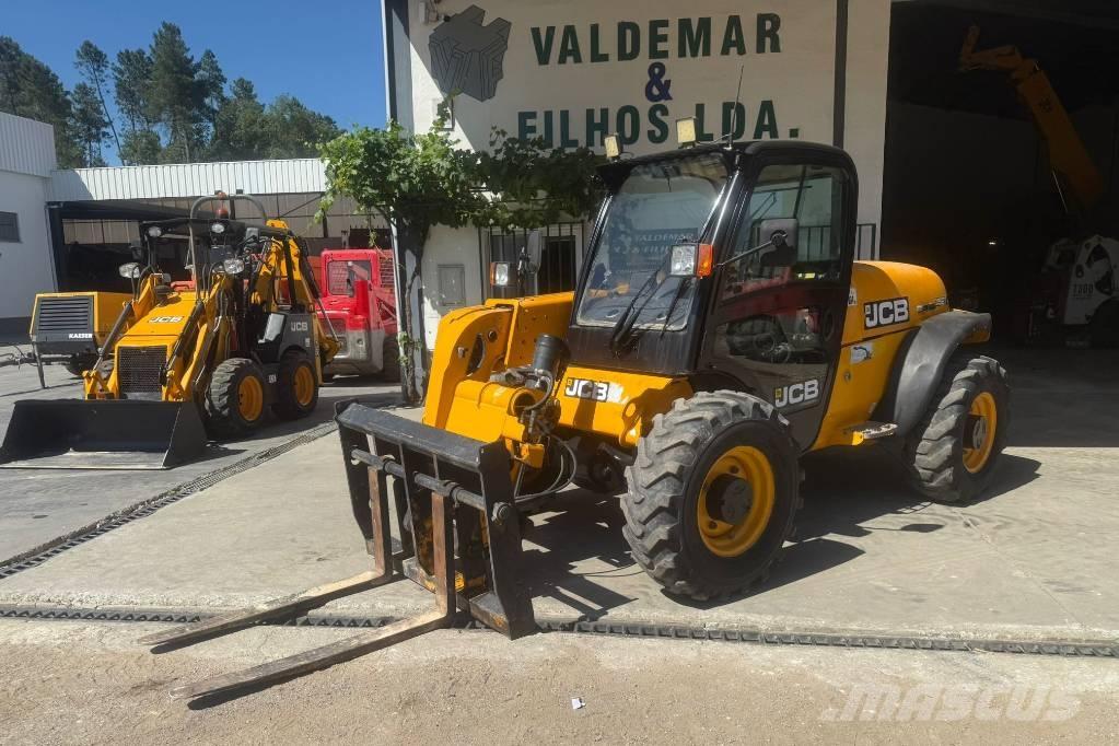 JCB 527-55 Сельскохозяйственные телескопические погрузчики