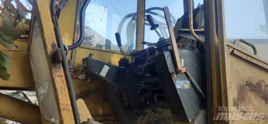 CAT 955 K Гусеничные фронтальные погрузчики