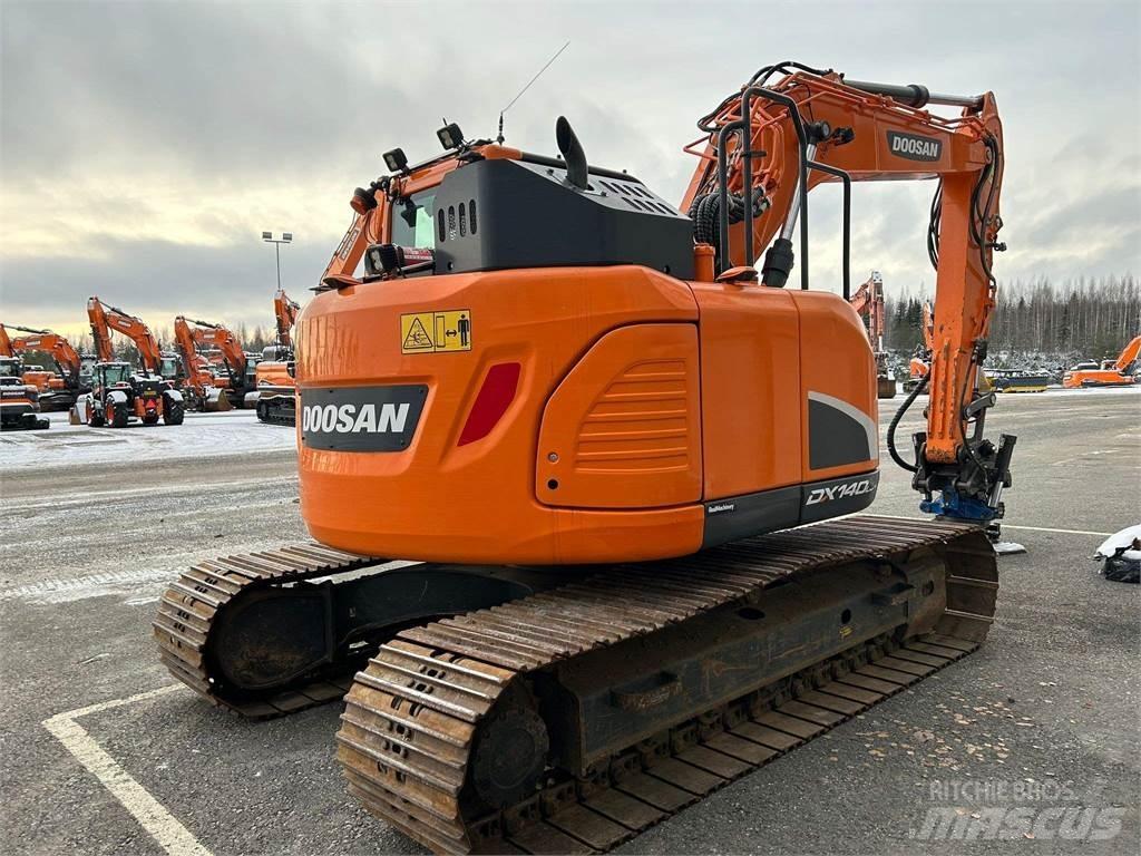 Doosan DX140LCR-5 Гусеничные экскаваторы