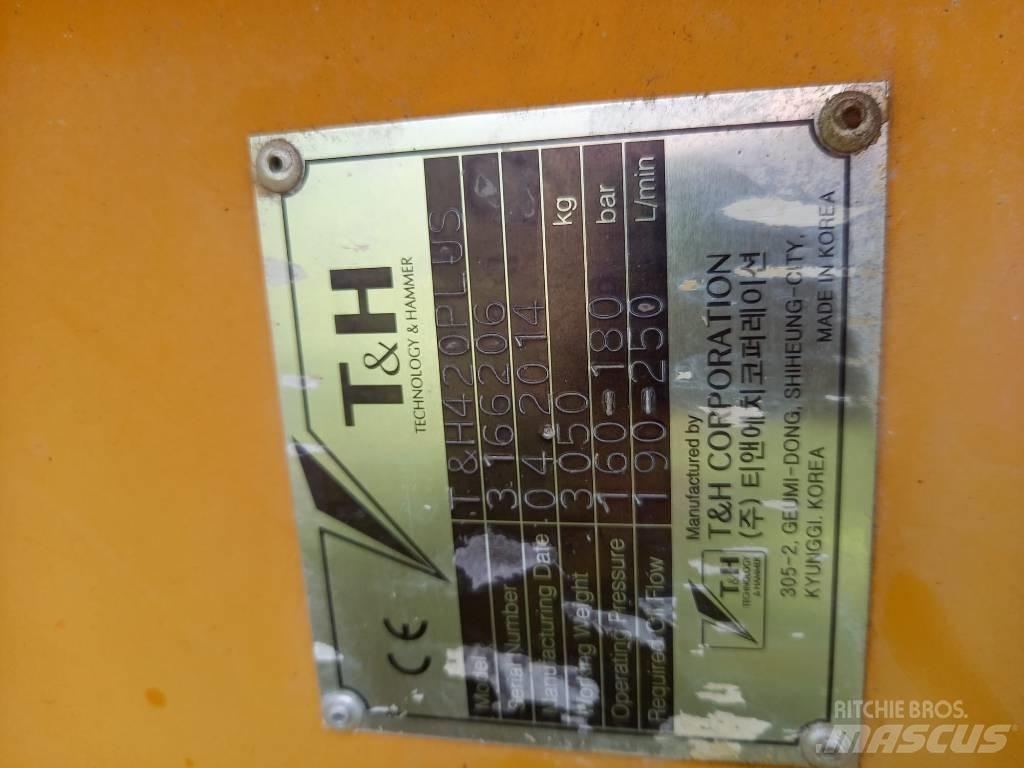  T&H 420 plus Гидромолоты