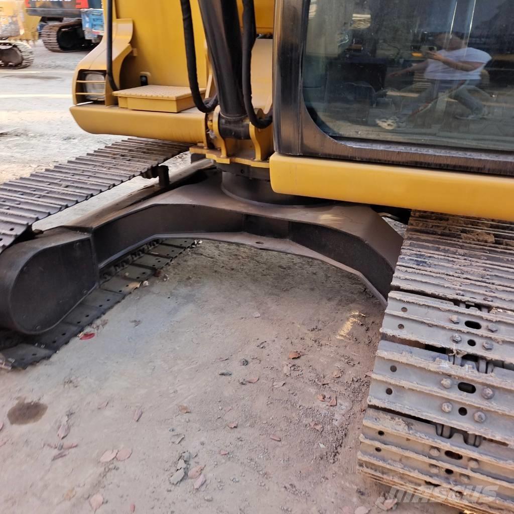 CAT 307 D Малые экскаваторы 7т-12т