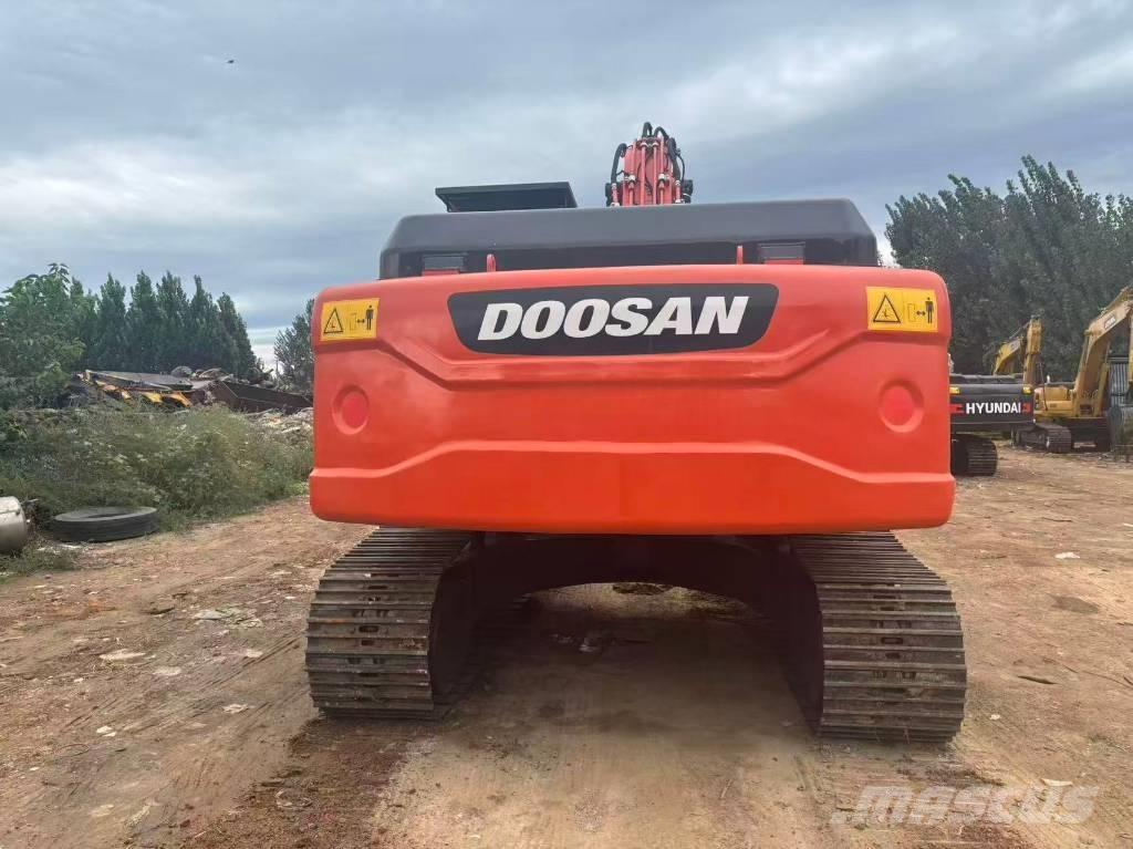 Doosan DX 225 Гусеничные экскаваторы