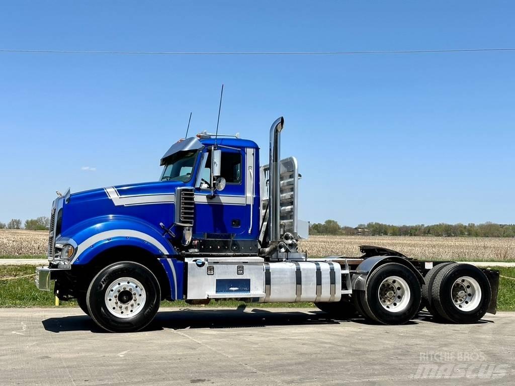 Mack Titan TD 713 Специальные грузовики