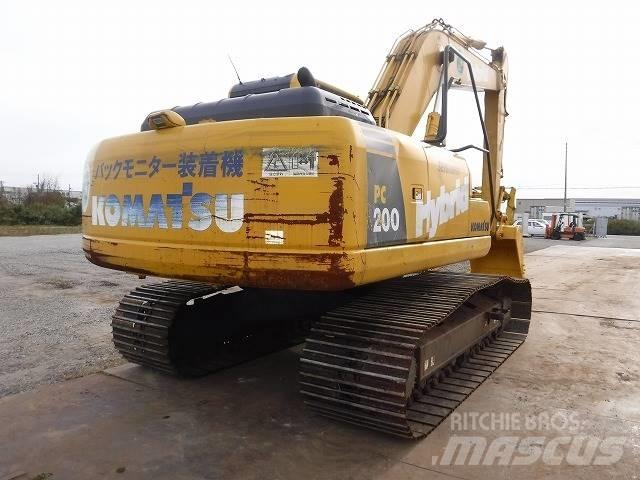 Komatsu PC200-8E0 Малые экскаваторы 7т-12т