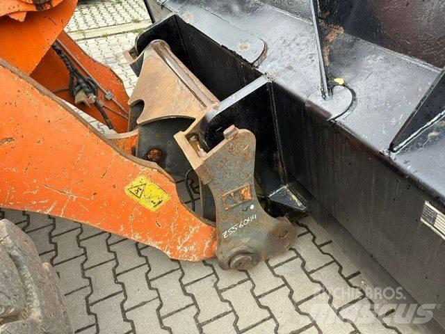 Hitachi ZW 150 Фронтальные погрузчики