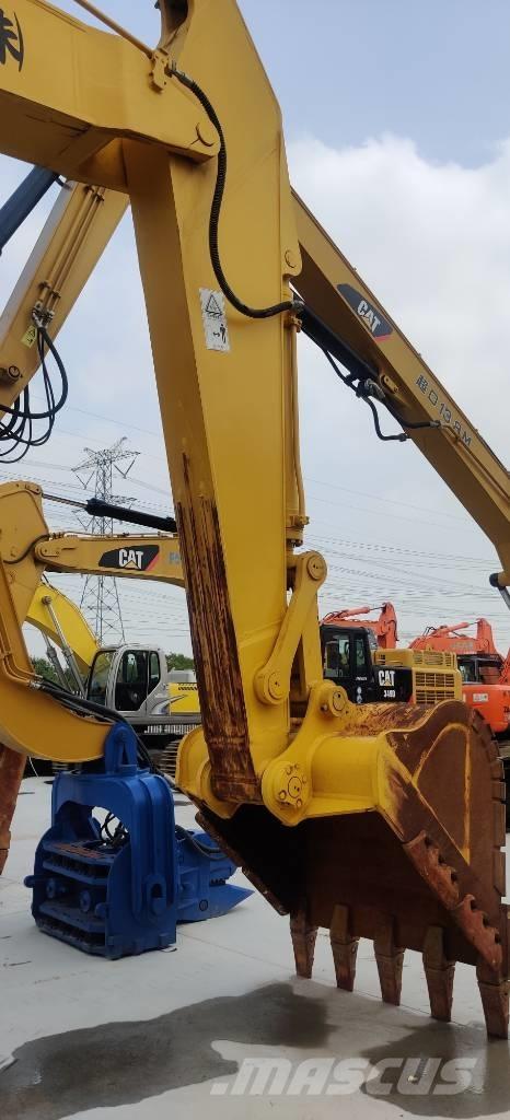 Komatsu PC 450 LC-7 Гусеничные экскаваторы