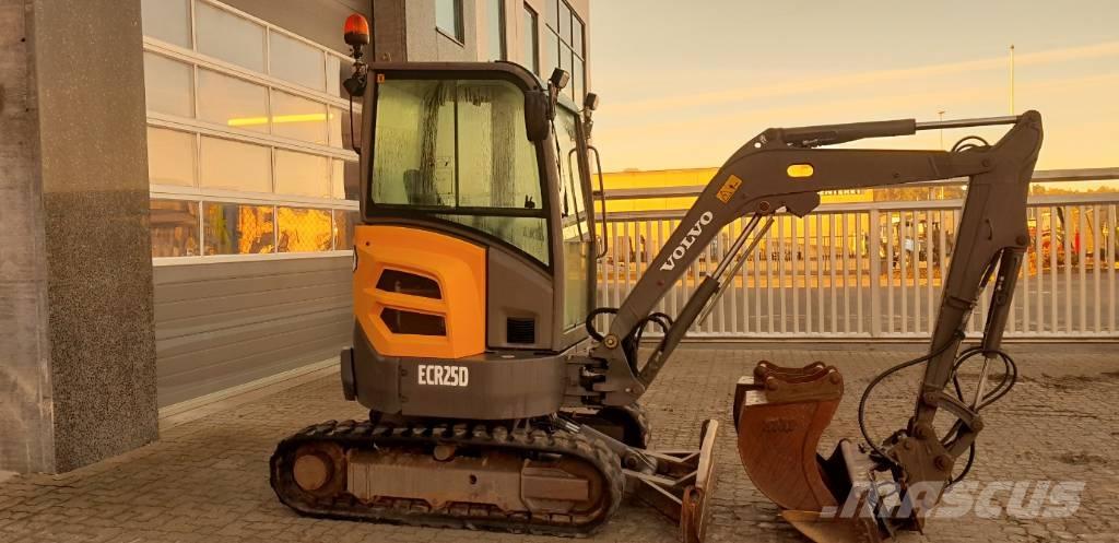 Volvo ECR 25 D Мини-экскаваторы