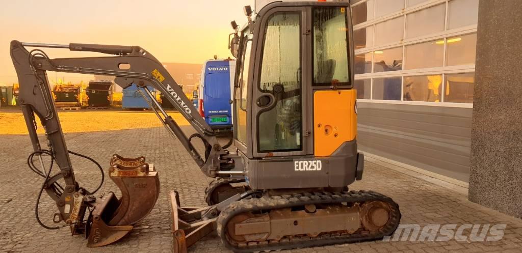 Volvo ECR 25 D Мини-экскаваторы