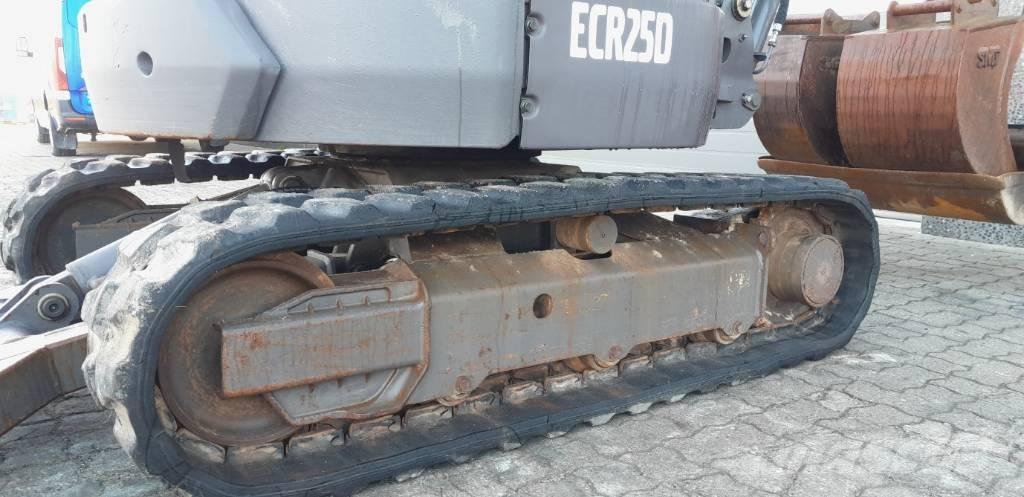 Volvo ECR 25 D Мини-экскаваторы