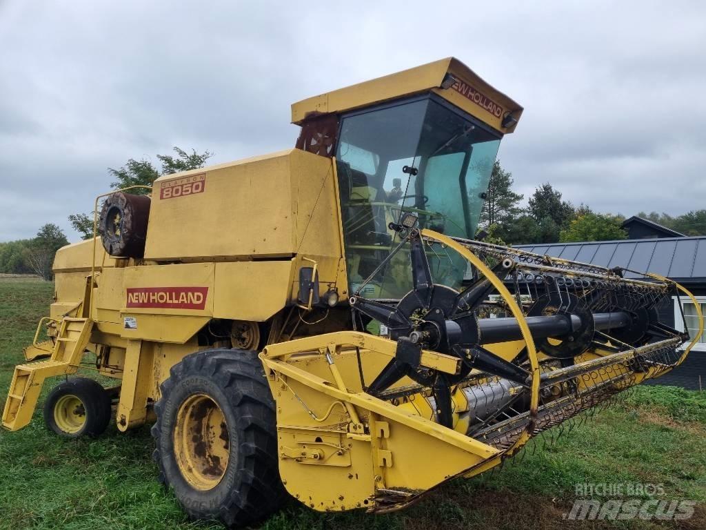 New Holland 8050 Зерноуборочные комбайны