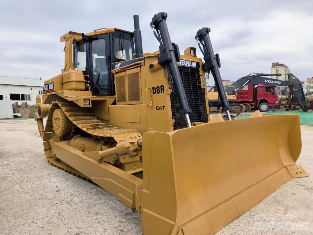 CAT D 8 R Гусеничные бульдозеры