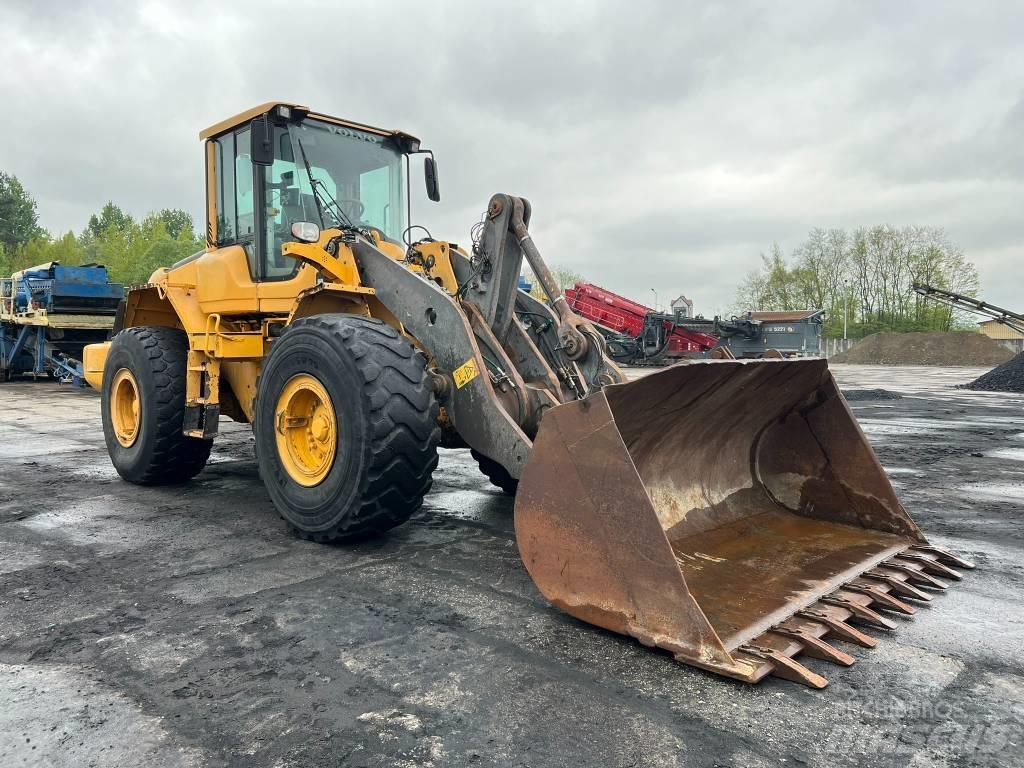 Volvo L 120 F Фронтальные погрузчики