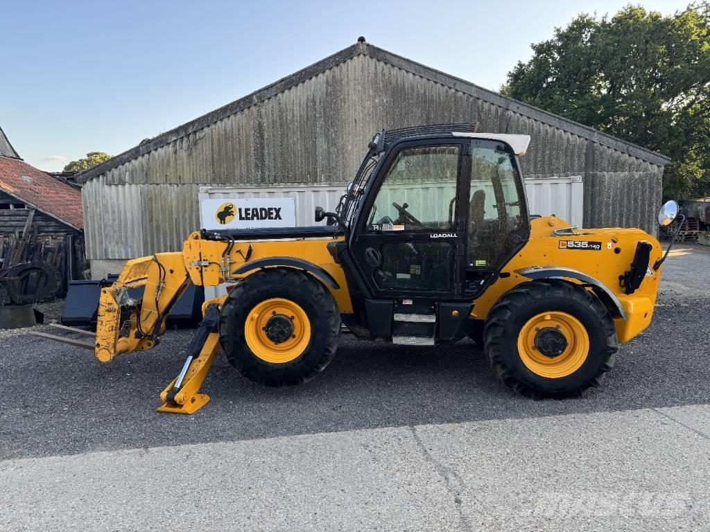 JCB 535-140 Hiviz Телескопические погрузчики
