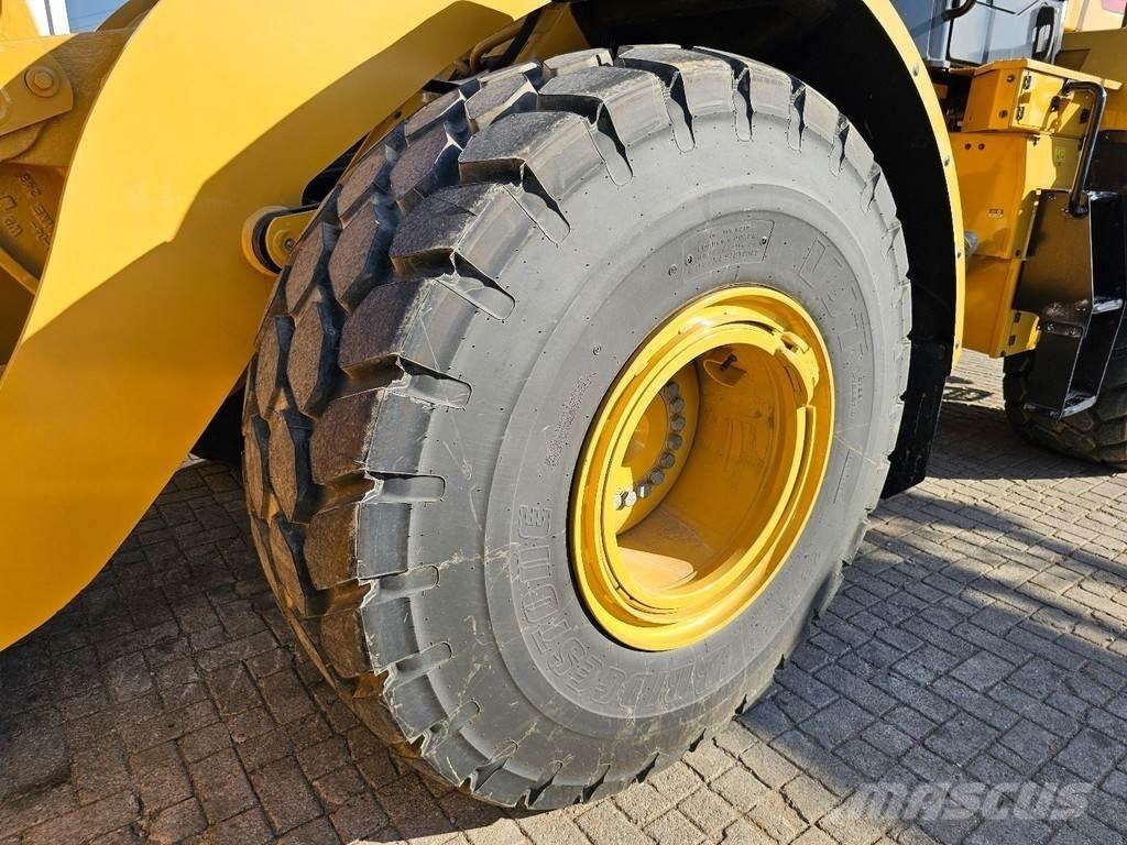CAT 950L Фронтальные погрузчики