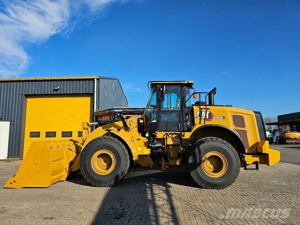 CAT 950L Фронтальные погрузчики