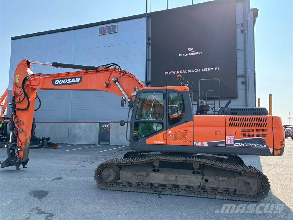 Doosan DX255LC-5 Гусеничные экскаваторы