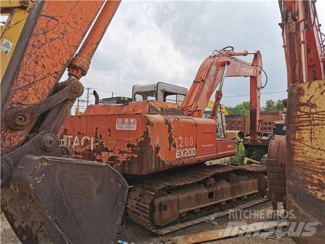 Hitachi EX200-1 Гусеничные экскаваторы