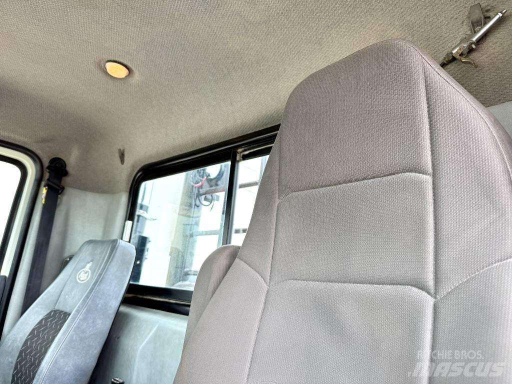 Mack CHU 613 Грузовые эвакуаторы