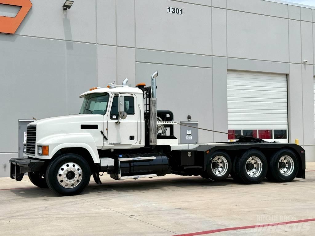 Mack CHU 613 Грузовые эвакуаторы