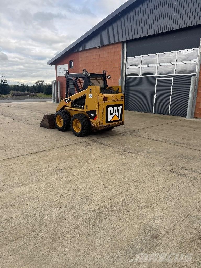 CAT 216 B 3 Мини-погрузчики