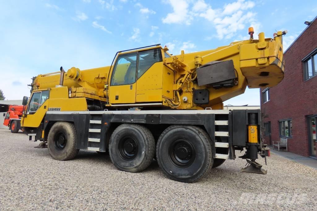 Liebherr LTM 1055-1 Автокраны