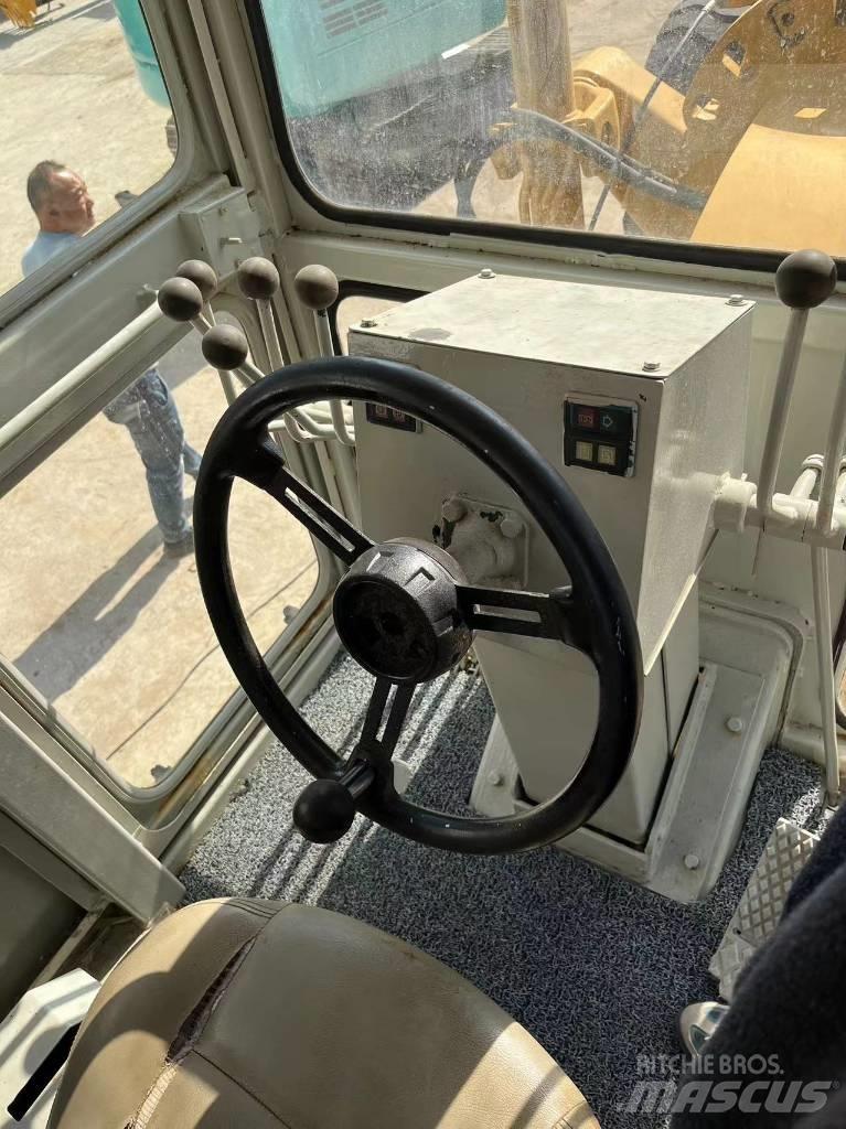 CAT 140 K Грейдеры