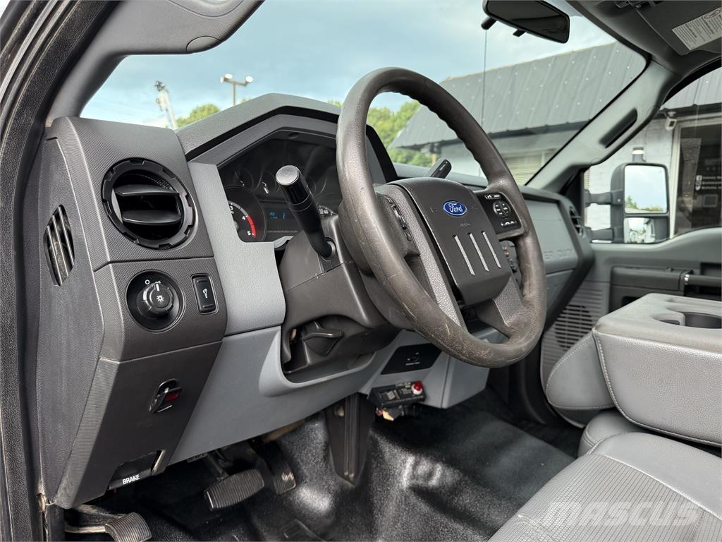 Ford F550 Комбинированные дорожные машины