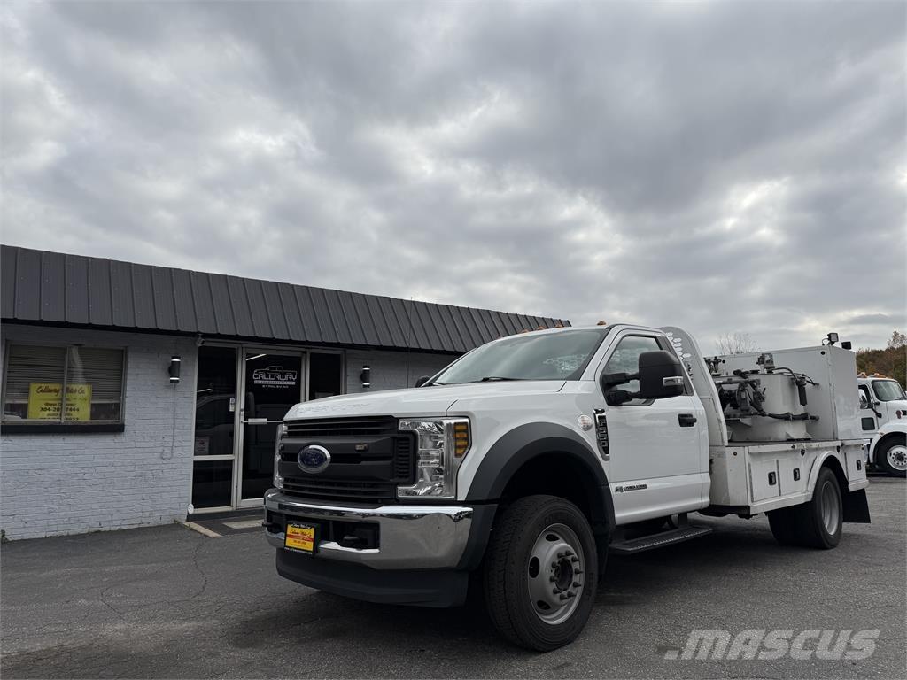 Ford F550 Специальные грузовики